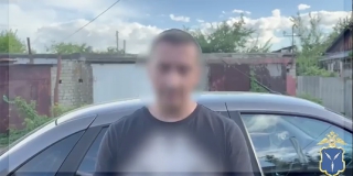 В Энгельсе задержали троих производителей кустарного коньяка и водки В Энгельсе задержали троих производителей кустарного коньяка и водки
