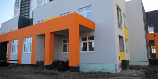 В Энгельсе по федеральной программе строят большой детский сад В Энгельсе по федеральной программе строят большой детский сад