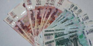 Саратов за год не поднялся в зарплатном рейтинге городов России Саратов за год не поднялся в зарплатном рейтинге городов России