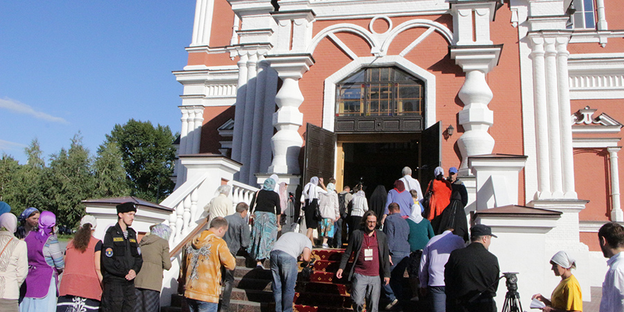 Почему закрыли церкви. Не закрывавшиеся храмы.